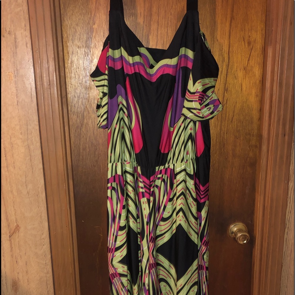 Cold shoulder maxi dress